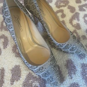 Imagine by Vince Camuto Heels in size 7.5